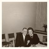 Korrektur Bildausschnitt: Ausgangsfoto; Größe: 8x8 cm.  Motiv: "Eheleute Bücker - Die Goldene Hochzeit".